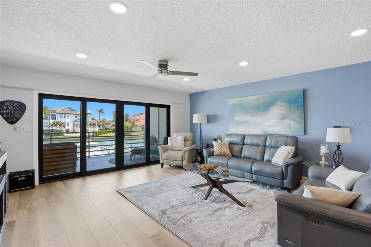 363 Pinellas Bayway S, Unit 29, Tierra Verde, FL 33715 Photo