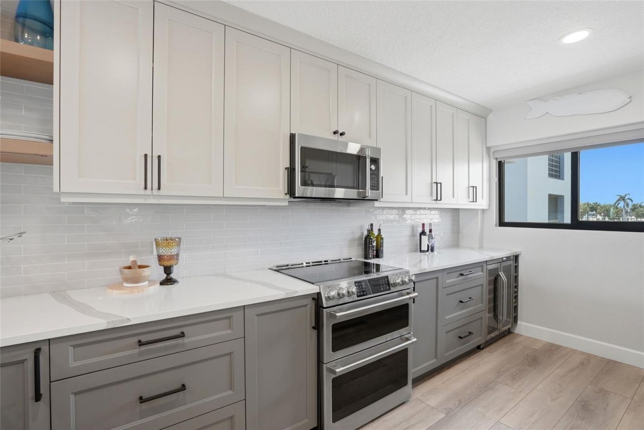 363 Pinellas Bayway S, Unit 29, Tierra Verde, FL 33715 Photo