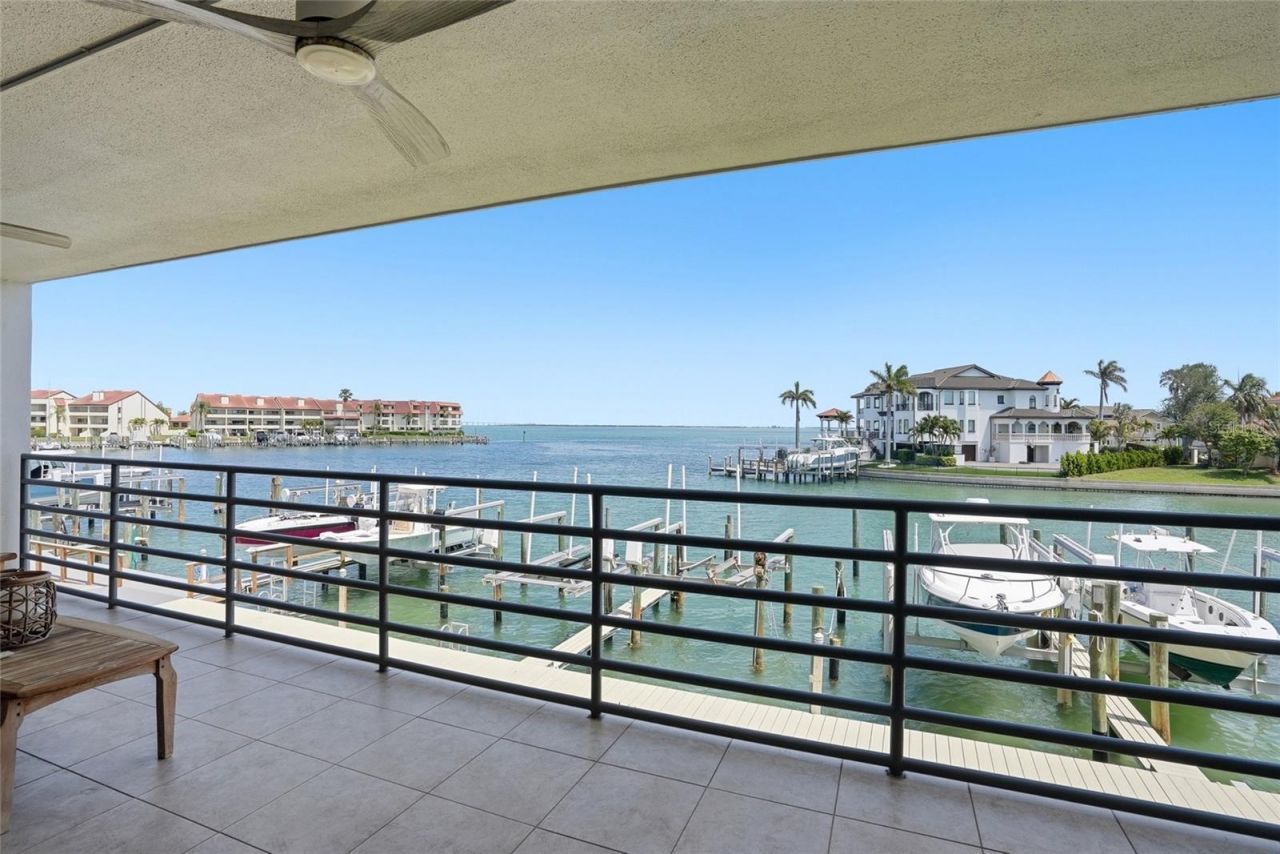 363 Pinellas Bayway S, Unit 29, Tierra Verde, FL 33715 Photo
