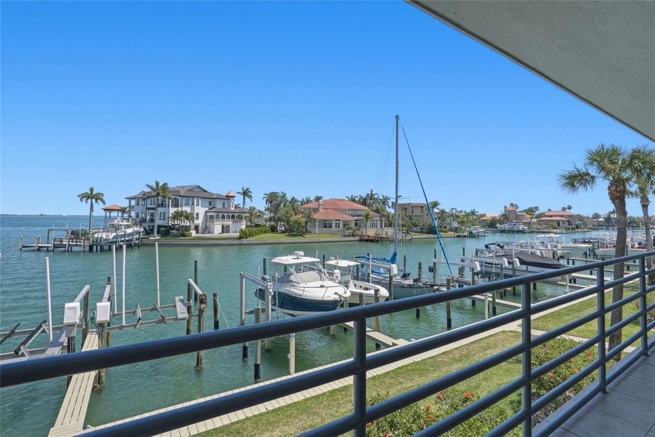 363 Pinellas Bayway S, Unit 29, Tierra Verde, FL 33715 Photo