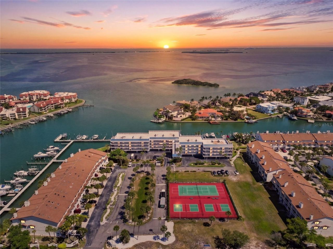 363 Pinellas Bayway S, Unit 29, Tierra Verde, FL 33715 Photo