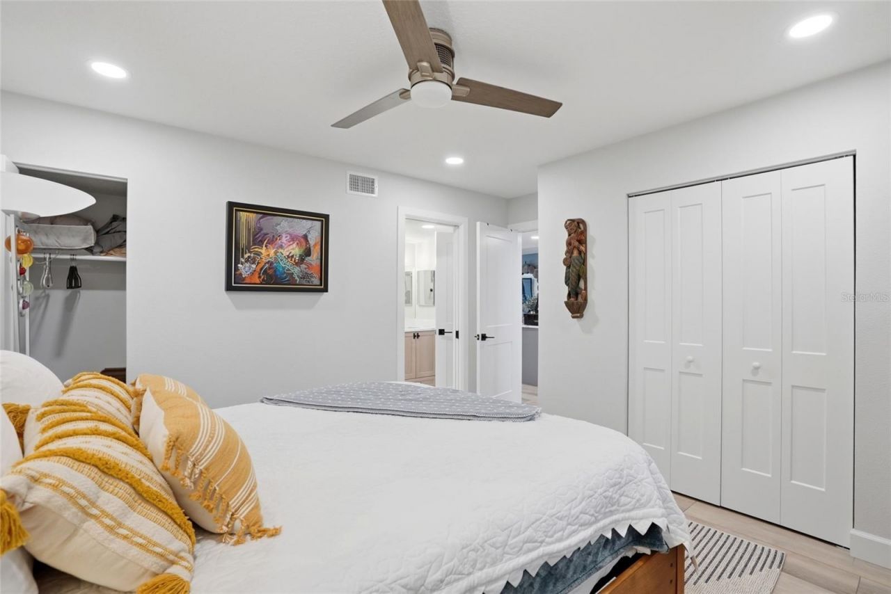 363 Pinellas Bayway S, Unit 29, Tierra Verde, FL 33715 Photo