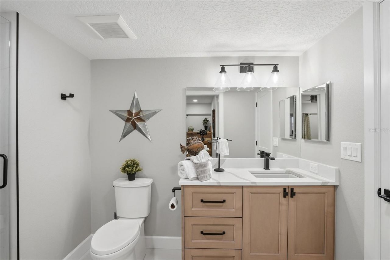 363 Pinellas Bayway S, Unit 29, Tierra Verde, FL 33715 Photo