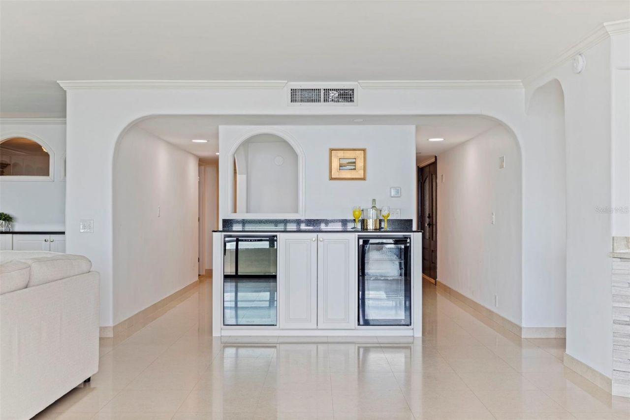 5700 Mariner Street , Unit 702 & 703, Tampa, FL 33609 Photo