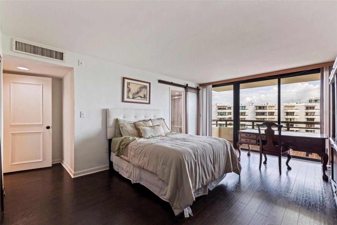 5700 Mariner Street , Unit 702 & 703, Tampa, FL 33609 Photo