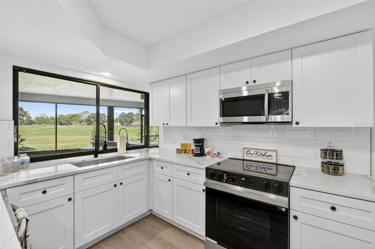1903 Country Club Court , Plant City, FL 33566 Photo