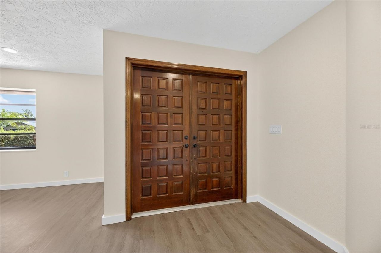 1903 Country Club Court , Plant City, FL 33566 Photo