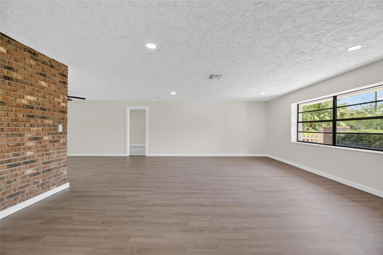 1903 Country Club Court , Plant City, FL 33566 Photo