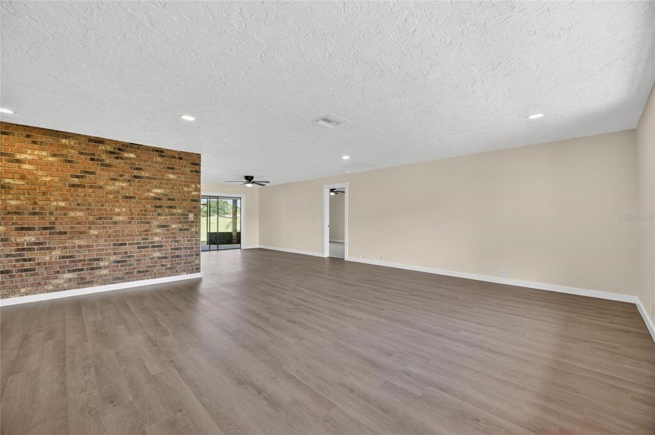 1903 Country Club Court , Plant City, FL 33566 Photo