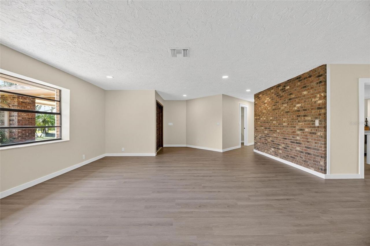 1903 Country Club Court , Plant City, FL 33566 Photo