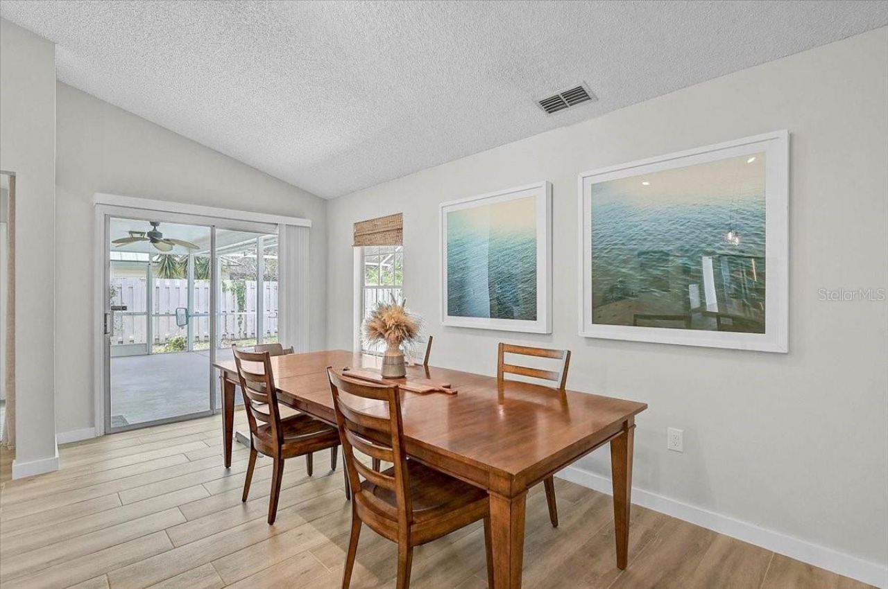 5737 Forester Lake Drive, Sarasota, FL 34243 Photo