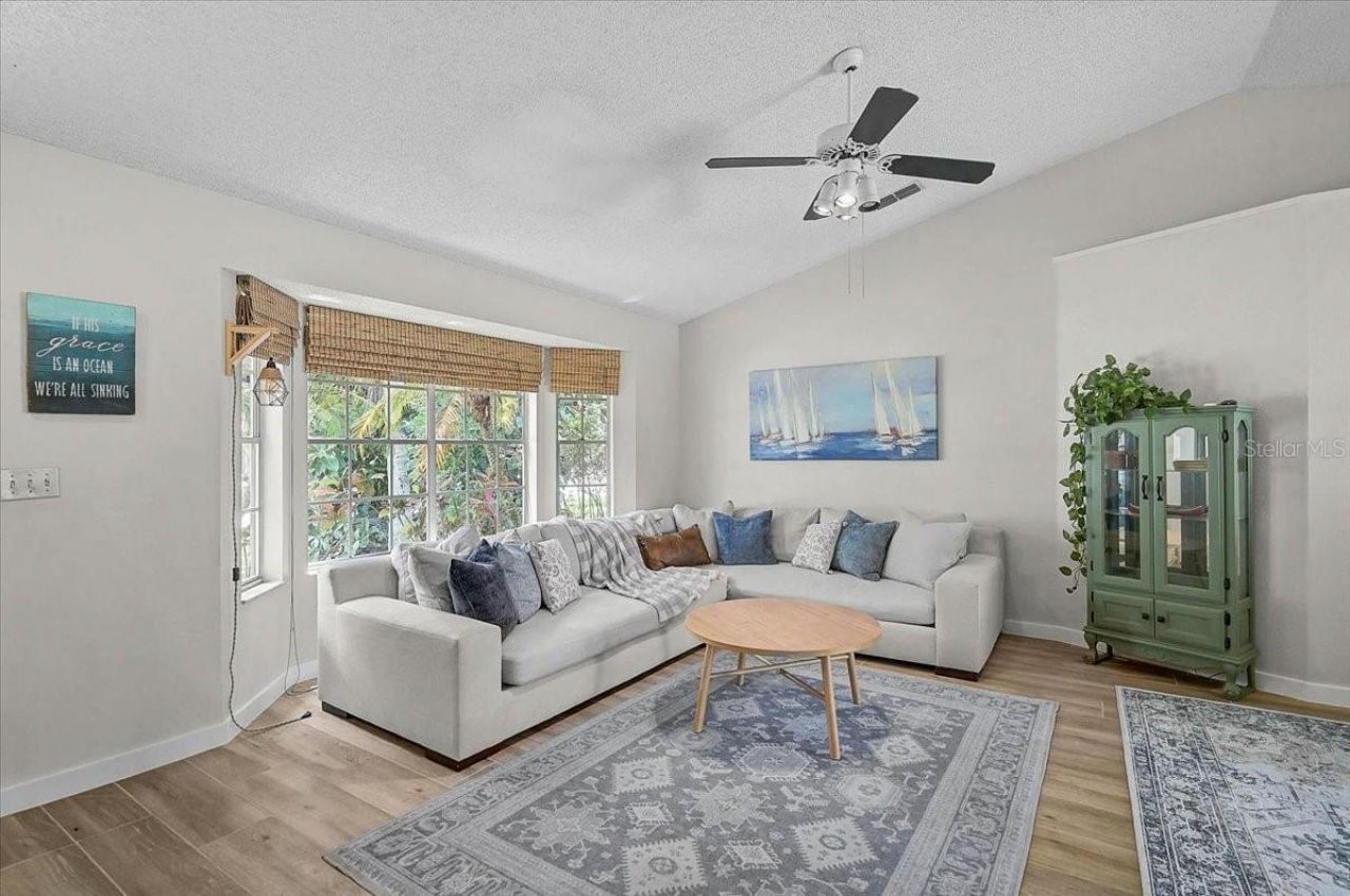 5737 Forester Lake Drive, Sarasota, FL 34243 Photo