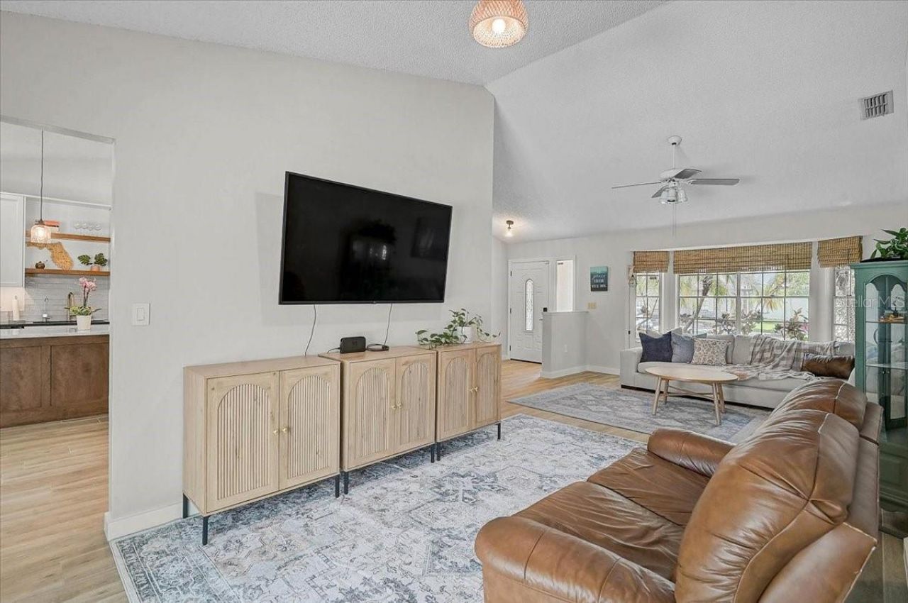 5737 Forester Lake Drive, Sarasota, FL 34243 Photo