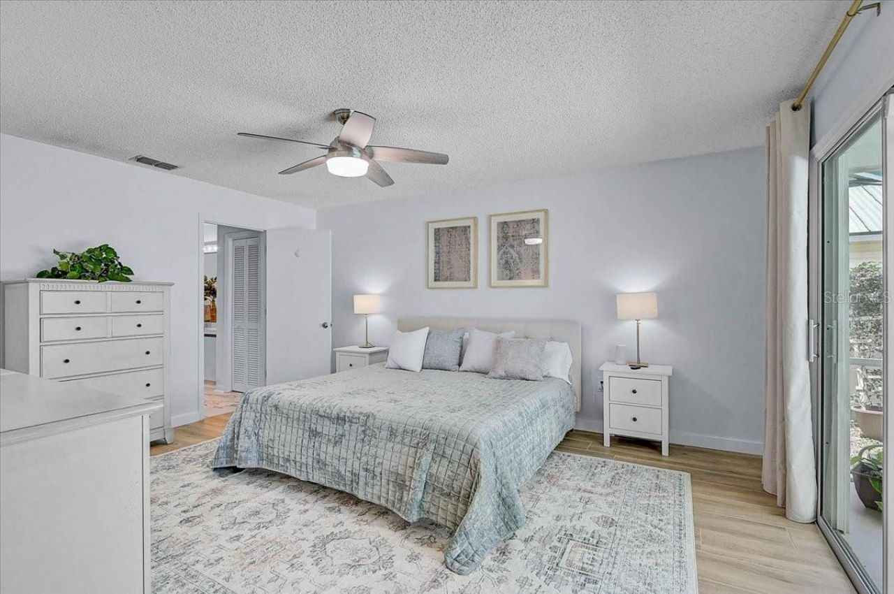5737 Forester Lake Drive, Sarasota, FL 34243 Photo