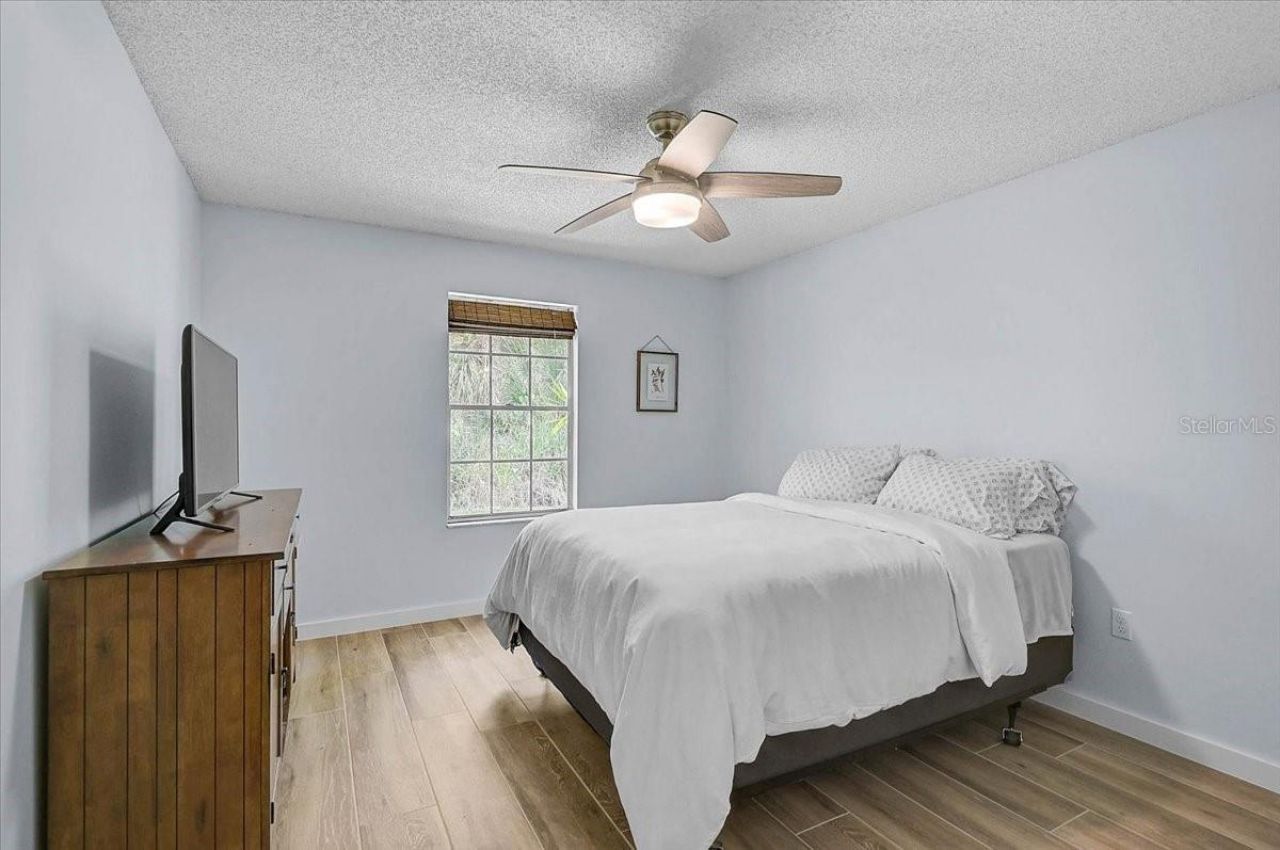 5737 Forester Lake Drive, Sarasota, FL 34243 Photo