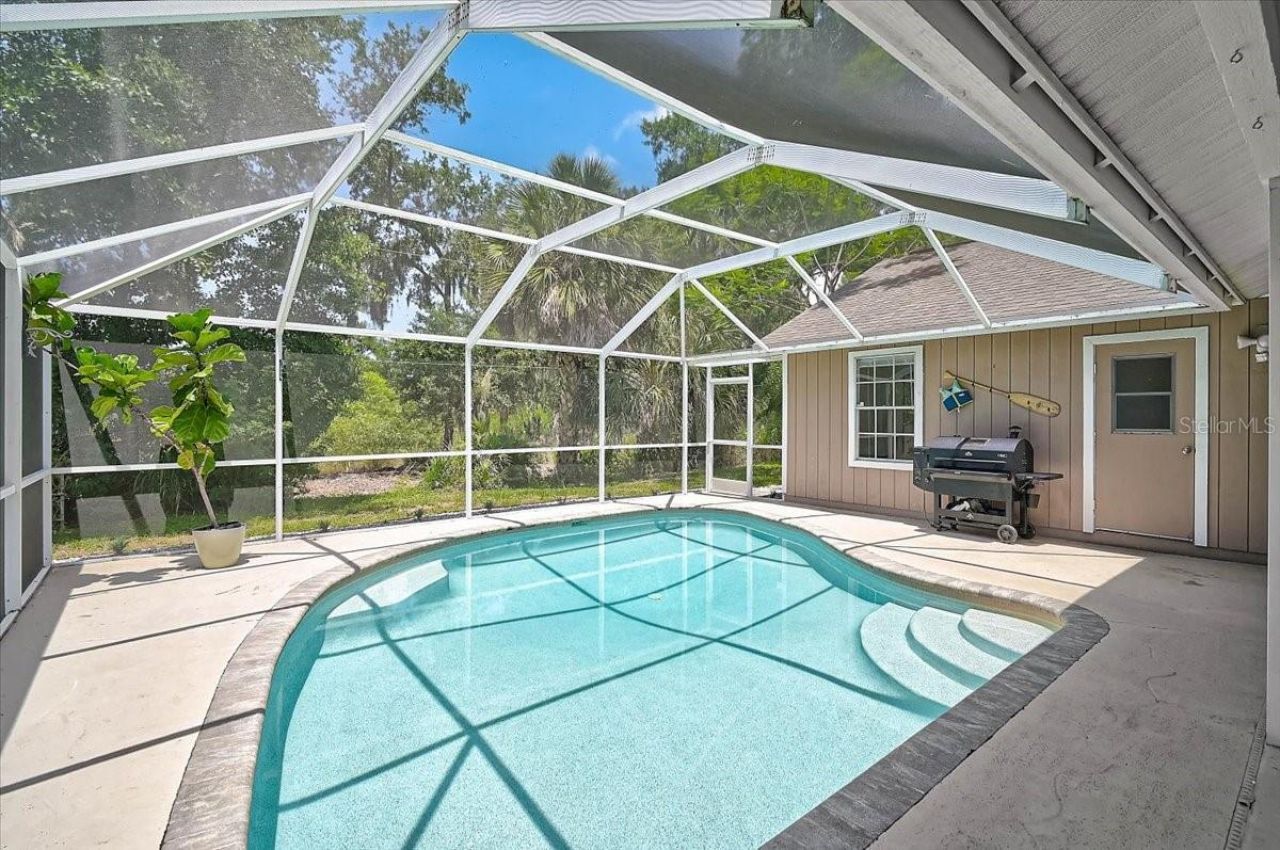 5737 Forester Lake Drive, Sarasota, FL 34243 Photo