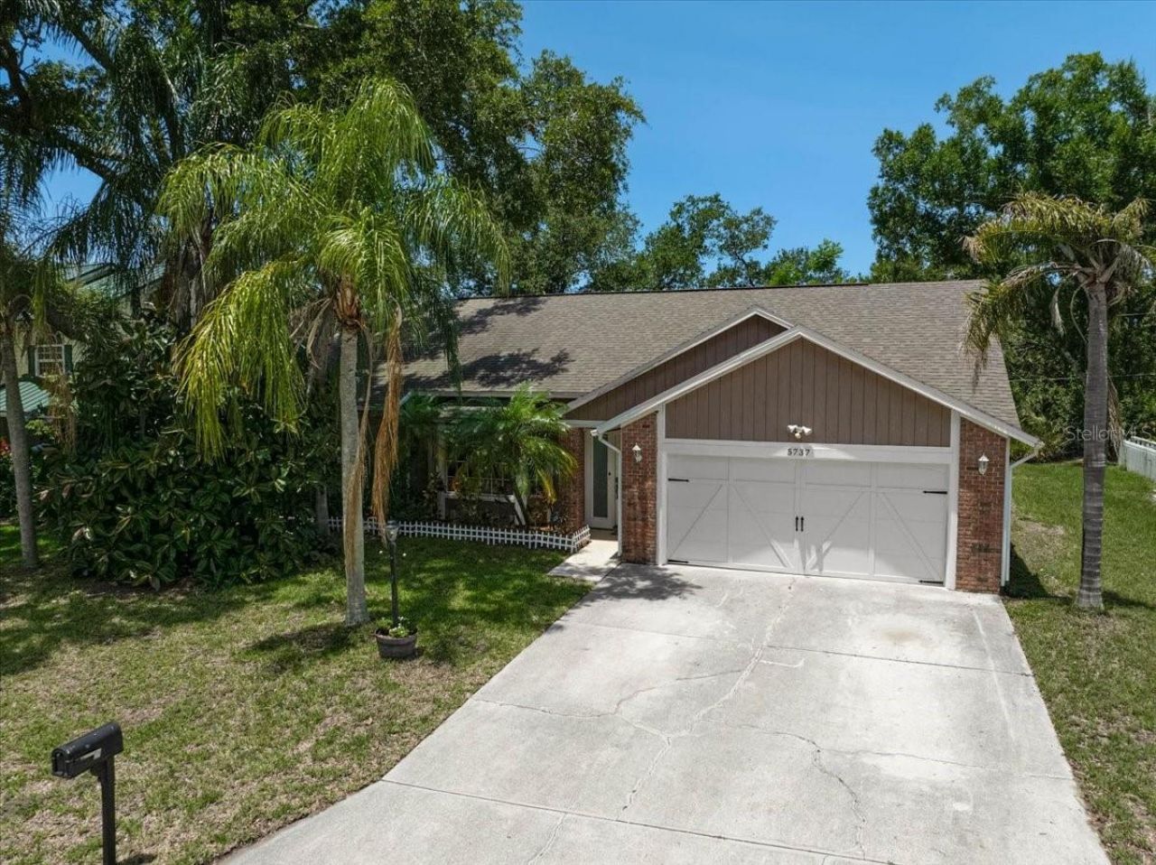 5737 Forester Lake Drive, Sarasota, FL 34243 Photo