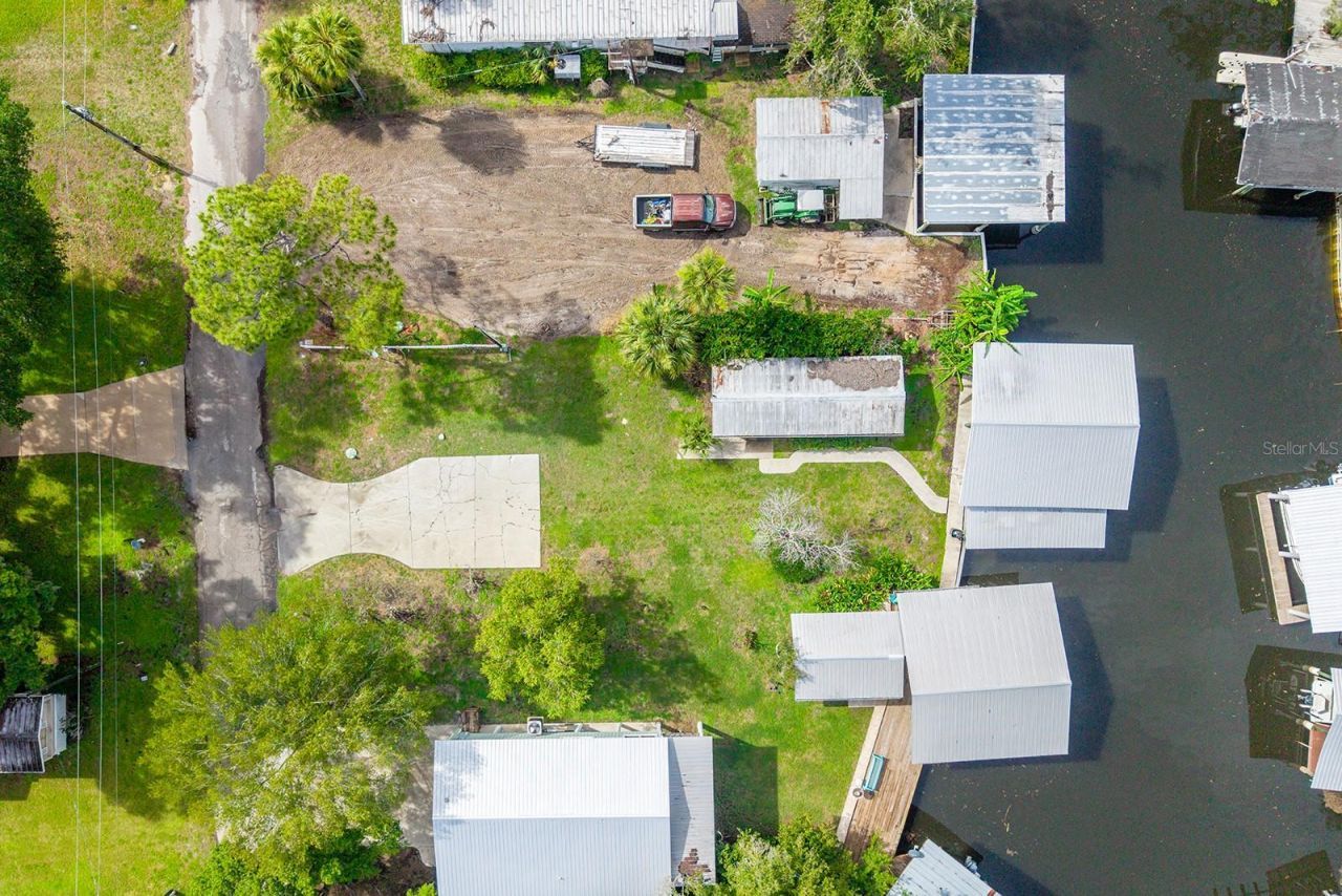 192 SE 241st Street , Suwannee, FL 32692 Photo