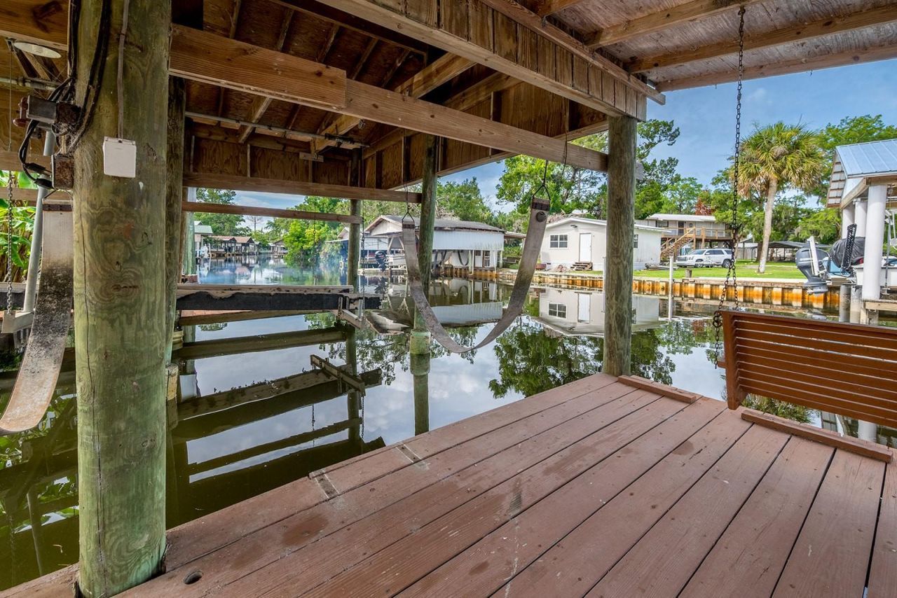 192 SE 241st Street , Suwannee, FL 32692 Photo