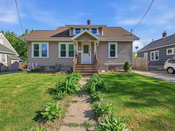 204 4TH STREET, Menasha, WI 54952