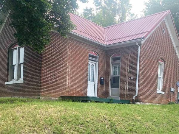 720-722 N 3rd, Quincy, IL 62301