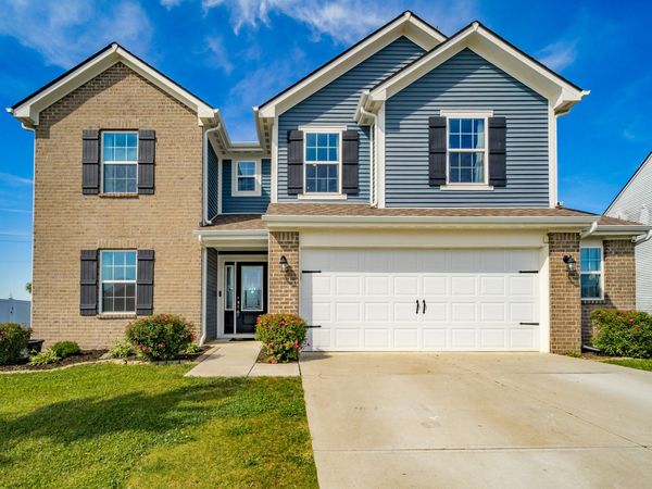 6552 Blackthorne Drive , Pendleton, IN 46064