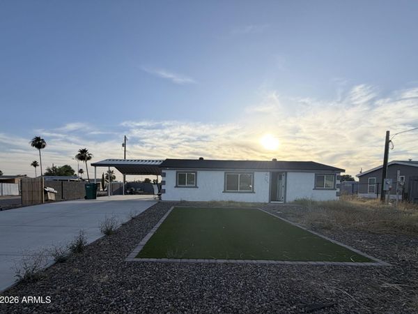 306 N HAWES Road, Mesa, AZ 85207