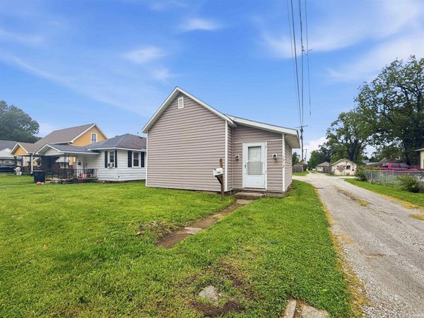 1312 N D Street, Elwood, IN 46036