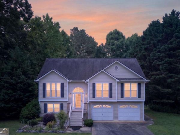 115 Valor Ridge Drive, Dallas, GA 30132