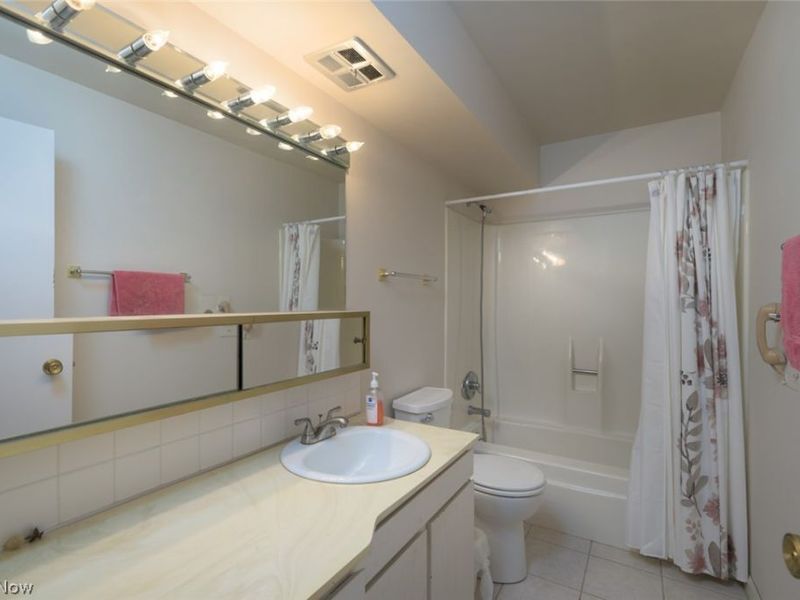 2331 E Market Street, Unit 509, Akron, OH 44312 Photo 7