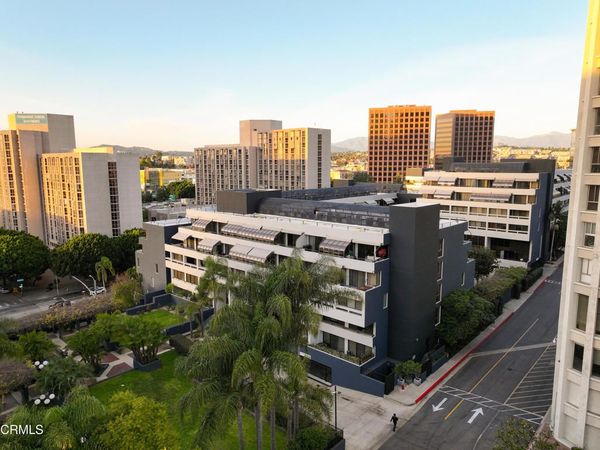880 W 1st Street, Unit 302, Los Angeles, CA 90012