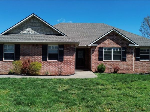 2003 Estates Drive , Grove, OK 74344