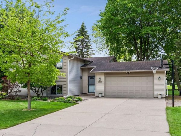 10805 99th Place N, Maple Grove, MN 55369