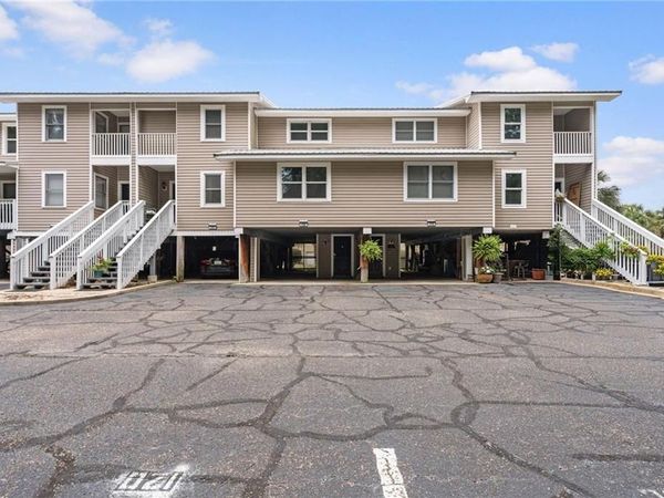 6 Yacht Club Drive, Unit 120, Daphne, AL 36526