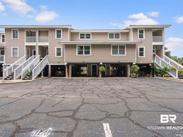 6 Yacht Club Drive, Unit 120, Daphne, AL 36526