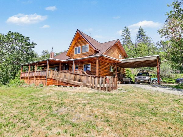 15336 Oregon 62, Eagle Point, OR 97524
