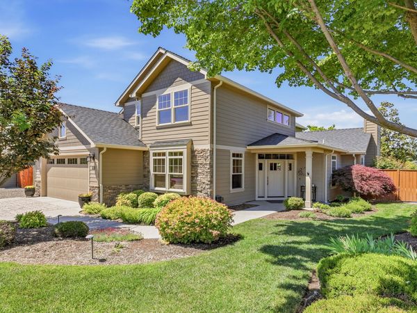 519 St Augustine Drive, Medford, OR 97504