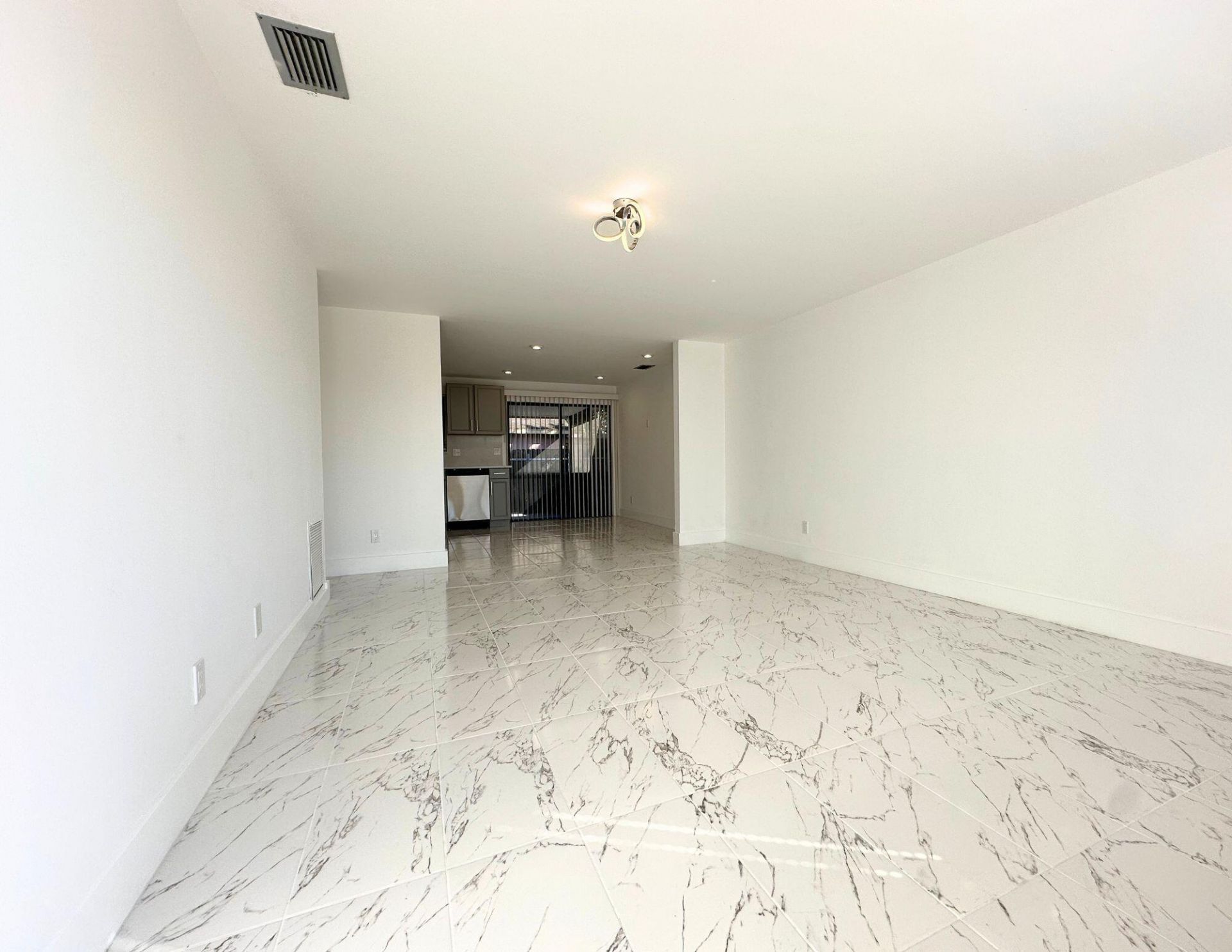 1049 Grandview Circle, Royal Palm Beach, FL 33411 Photo
