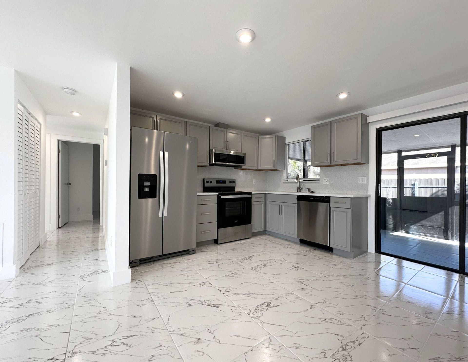 1049 Grandview Circle, Royal Palm Beach, FL 33411 Photo