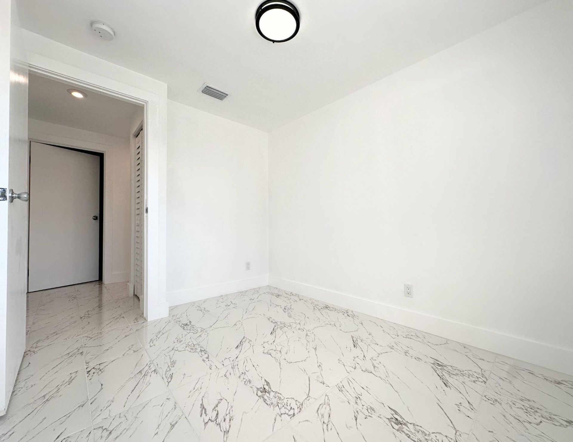 1049 Grandview Circle, Royal Palm Beach, FL 33411 Photo