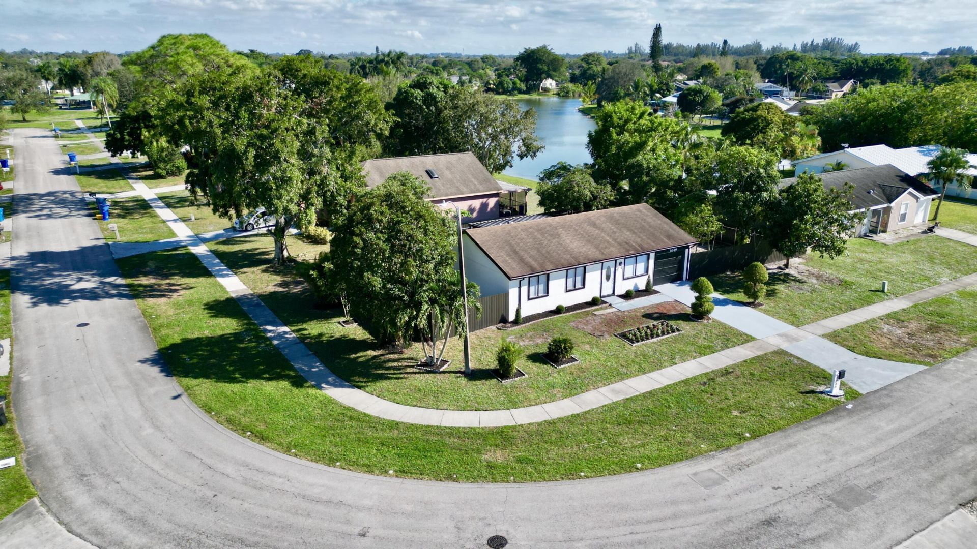 1049 Grandview Circle, Royal Palm Beach, FL 33411 Photo