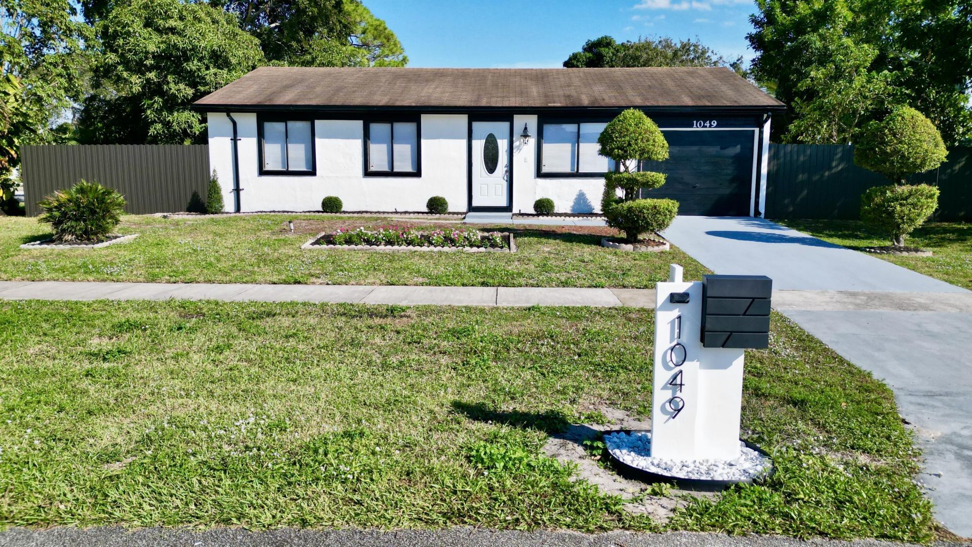 1049 Grandview Circle, Royal Palm Beach, FL 33411 Photo