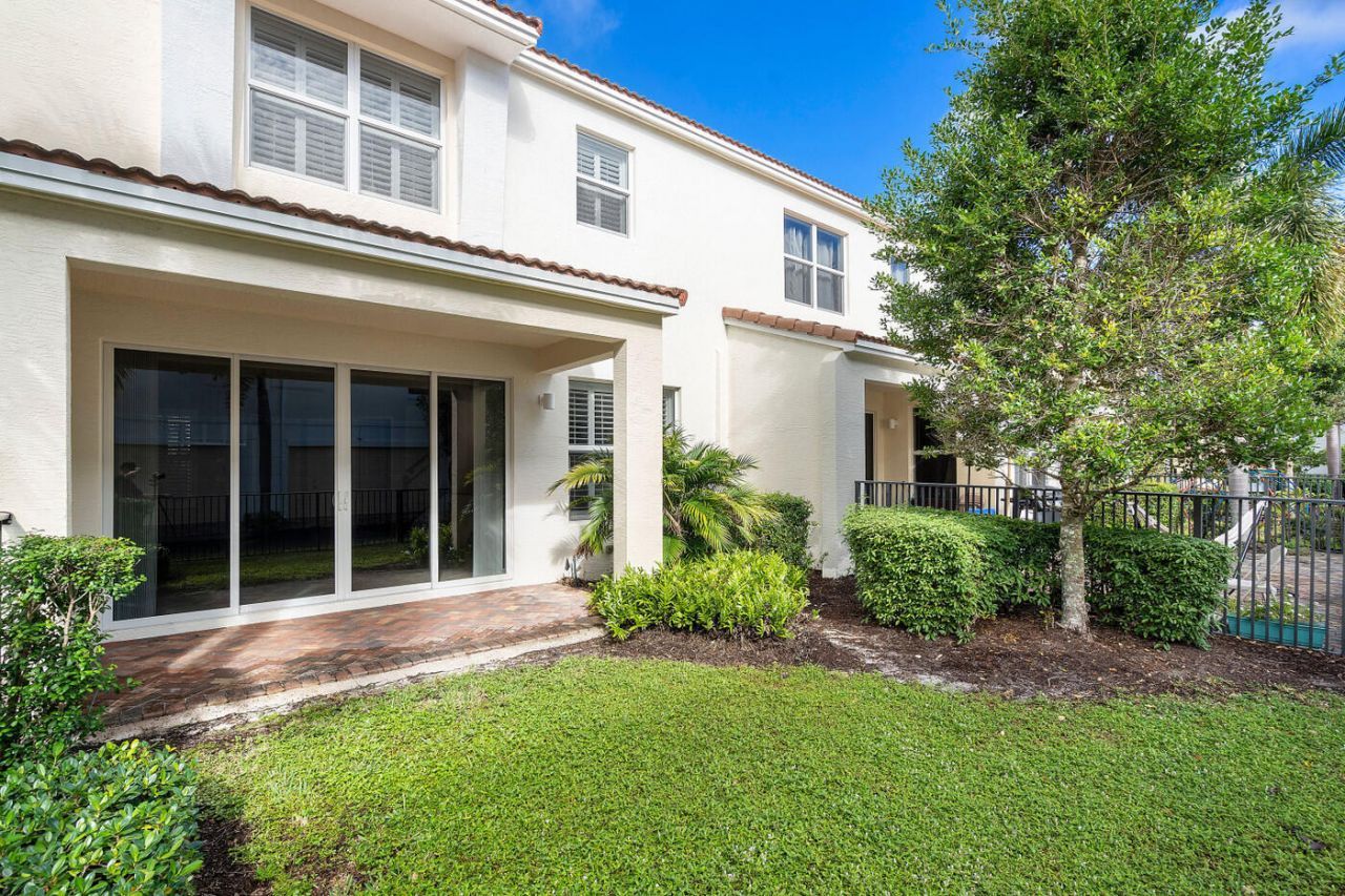 4872 NW 16th Terrace, Boca Raton, FL 33431 Photo