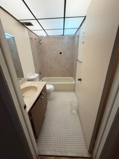 3341 NW 47th Terrace, Unit 408, Lauderdale Lakes, FL 33319 Photo