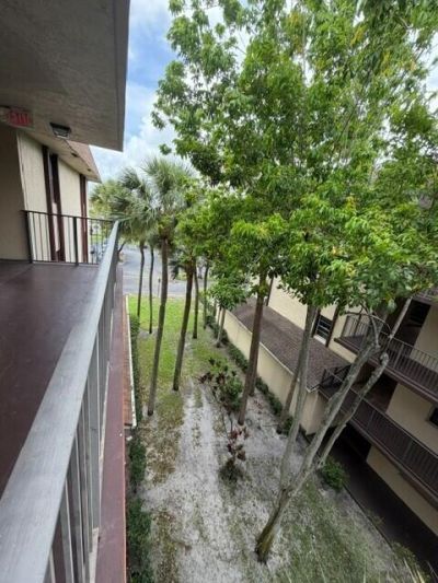 3341 NW 47th Terrace, Unit 408, Lauderdale Lakes, FL 33319 Photo