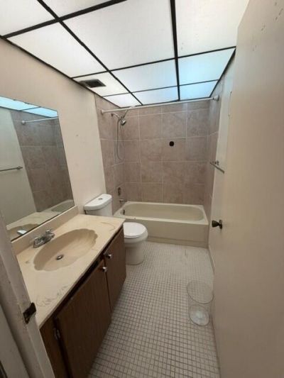 3341 NW 47th Terrace, Unit 408, Lauderdale Lakes, FL 33319 Photo
