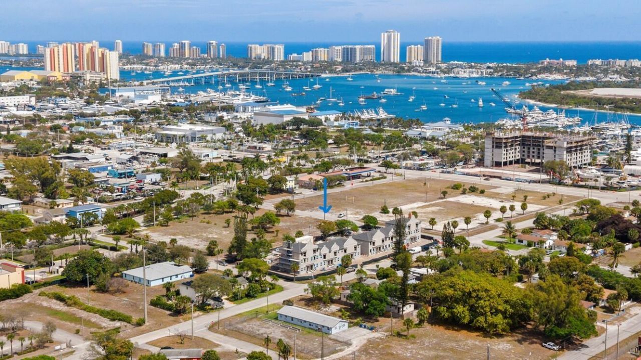 132 W 11th Street, Riviera Beach, FL 33404 Photo
