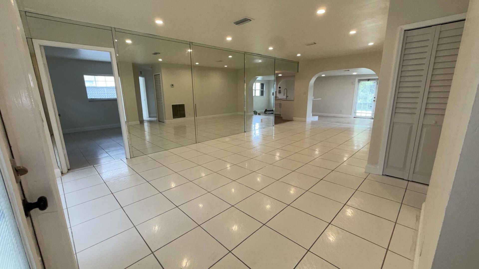 220 NW 20th Street, Pompano Beach, FL 33060 Photo