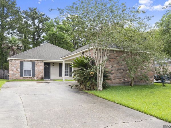 17385 Deer Lake Ave, Baton Rouge, LA 70816