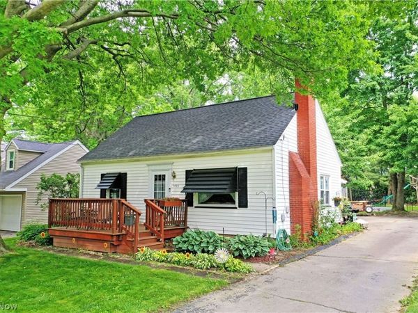 7435 Westview Drive , Youngstown, OH 44512